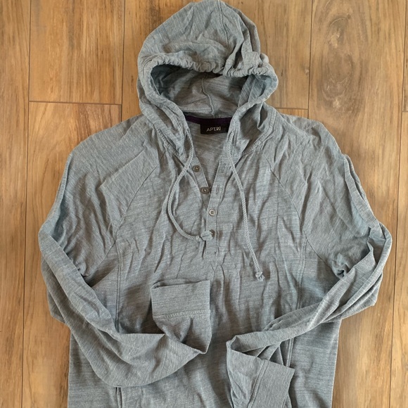 Hoodie shirt, quarter button up - Picture 2 of 2